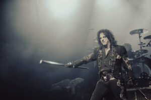 Read more about the article ARCHIVE: Alice Cooper in Vancouver Circa 2008
